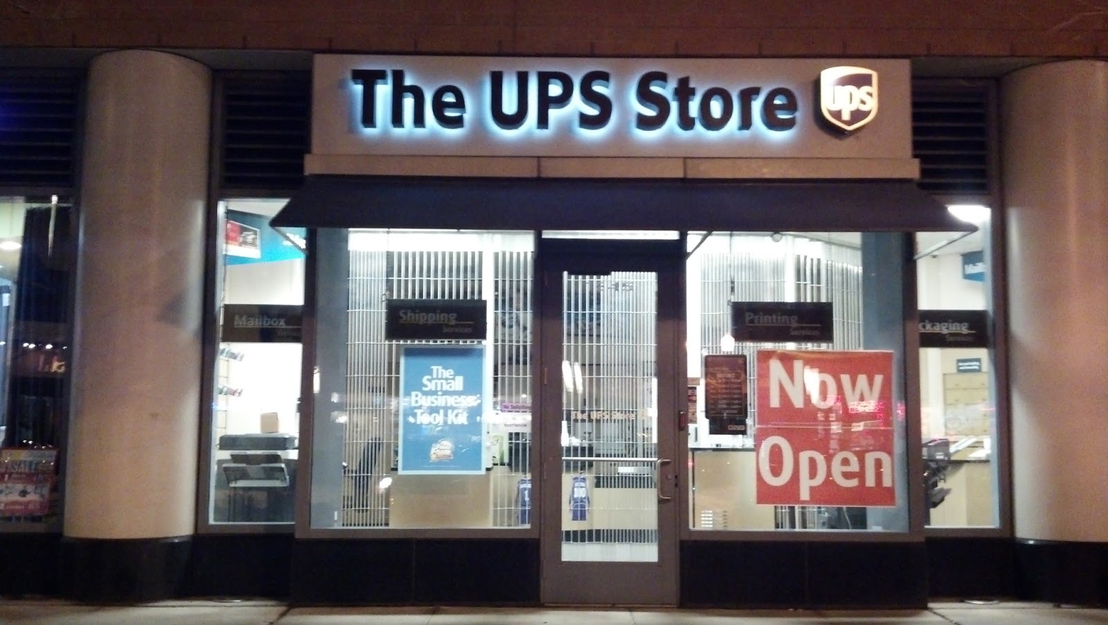 Sloopin A South Loop Blog UPS Store Opens at 1245 South Michigan