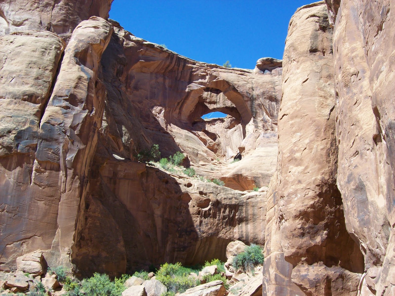 ONLYSLEEPS2 May 7Moab, Gemini Bridges trail
